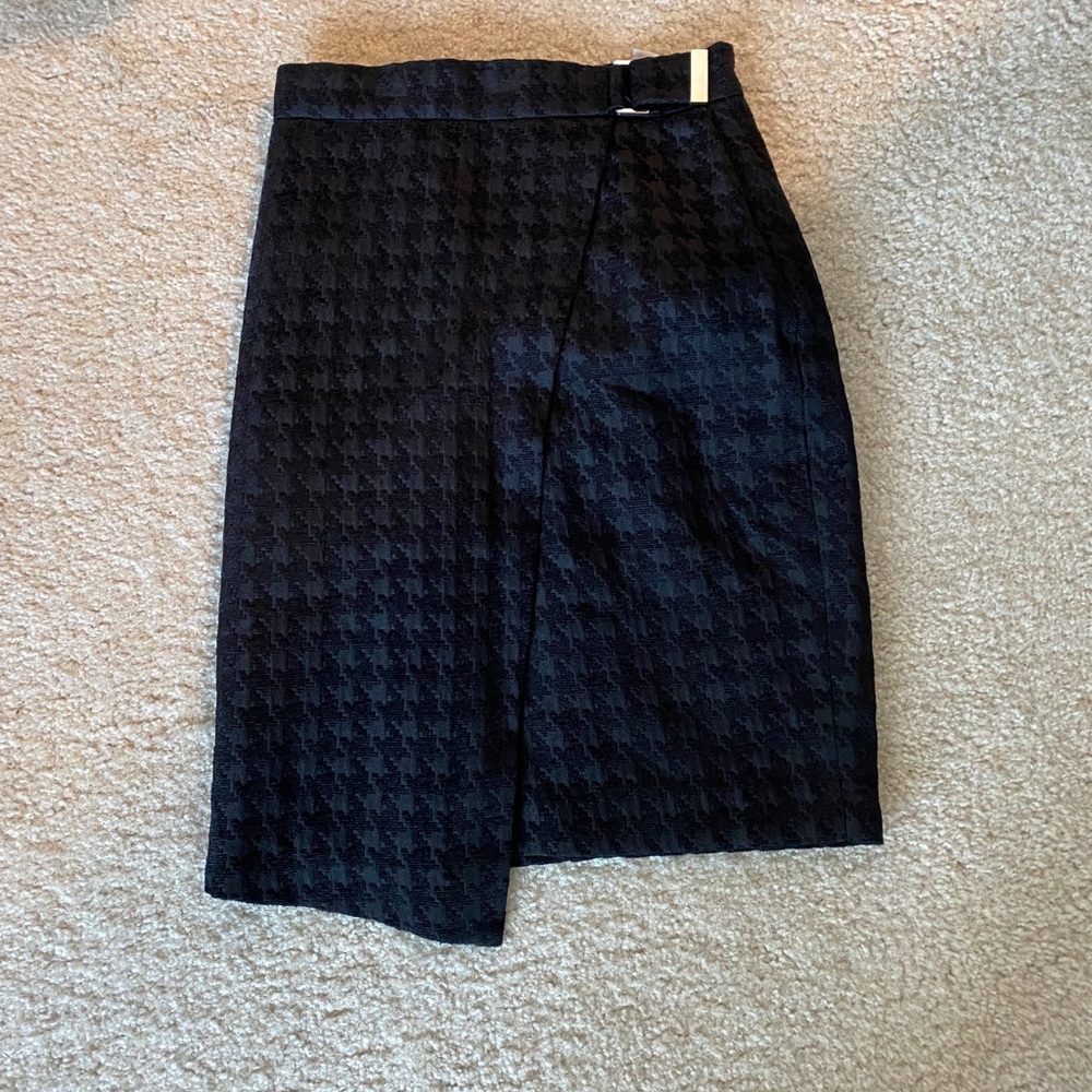 H&M Textured Black Midi Skirt
